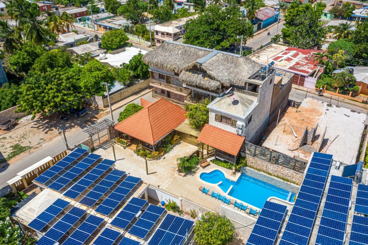 Vista De Aguilas Ecolodge เปเดร์นาเลส ภายนอก รูปภาพ
